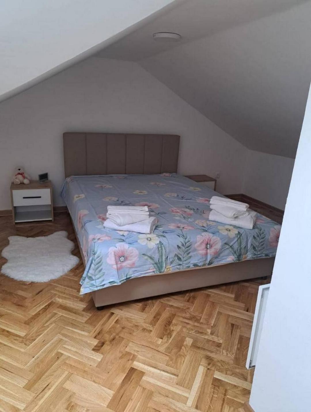 Appartement Talija Apartman à Vrnjačka Banja Extérieur photo